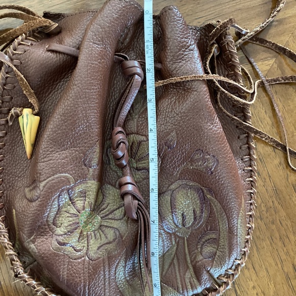 LUCKY BRAND LEATHER CROSSBODY FLORAL MOTIF BAG - Picture 9 of 10